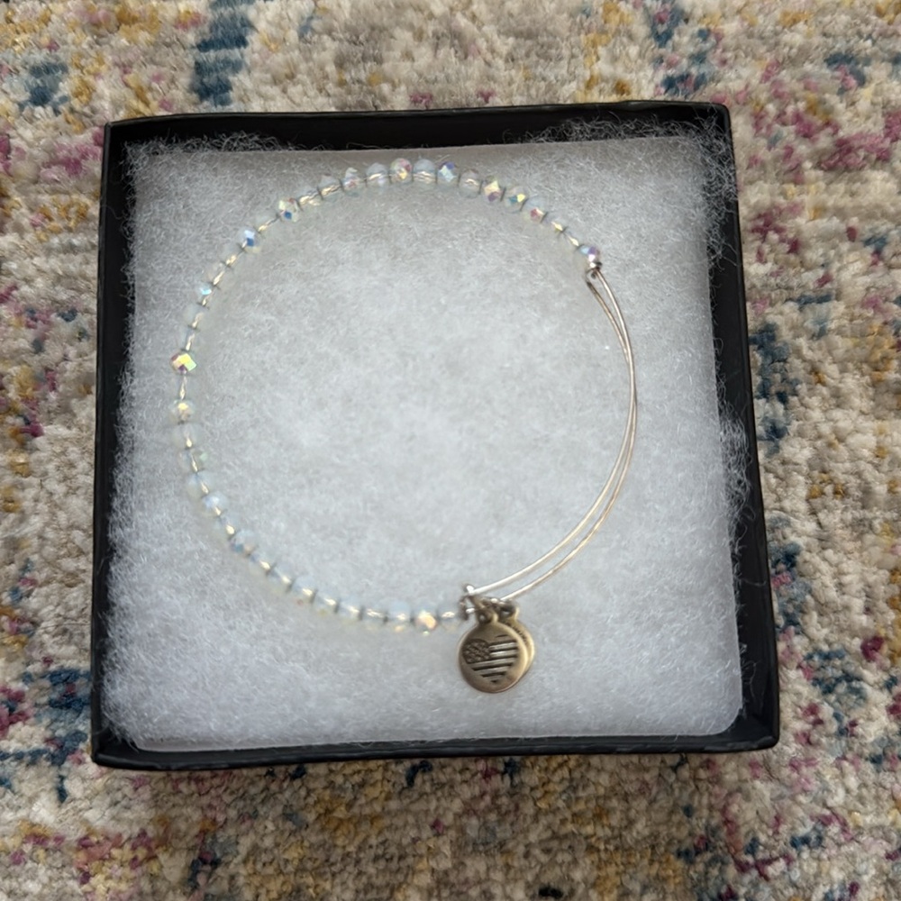 🤍Alex and Ani clear crystal bead bracelet with silver bangle. - Picture 2 of 3